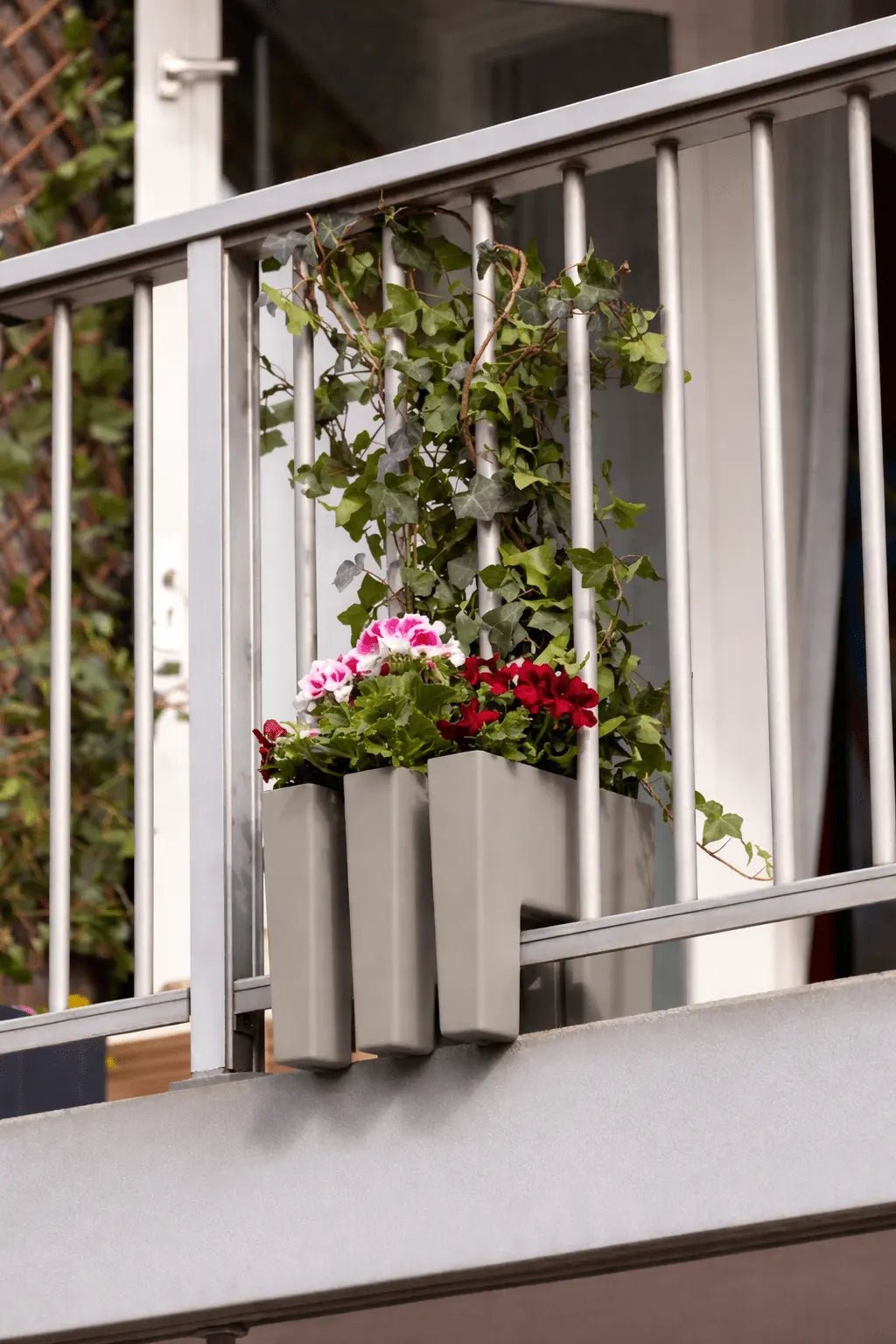 GreenUp Balkon Plantenbak - Zijdegrijs - plantenbak voor een groen balkon Vercony