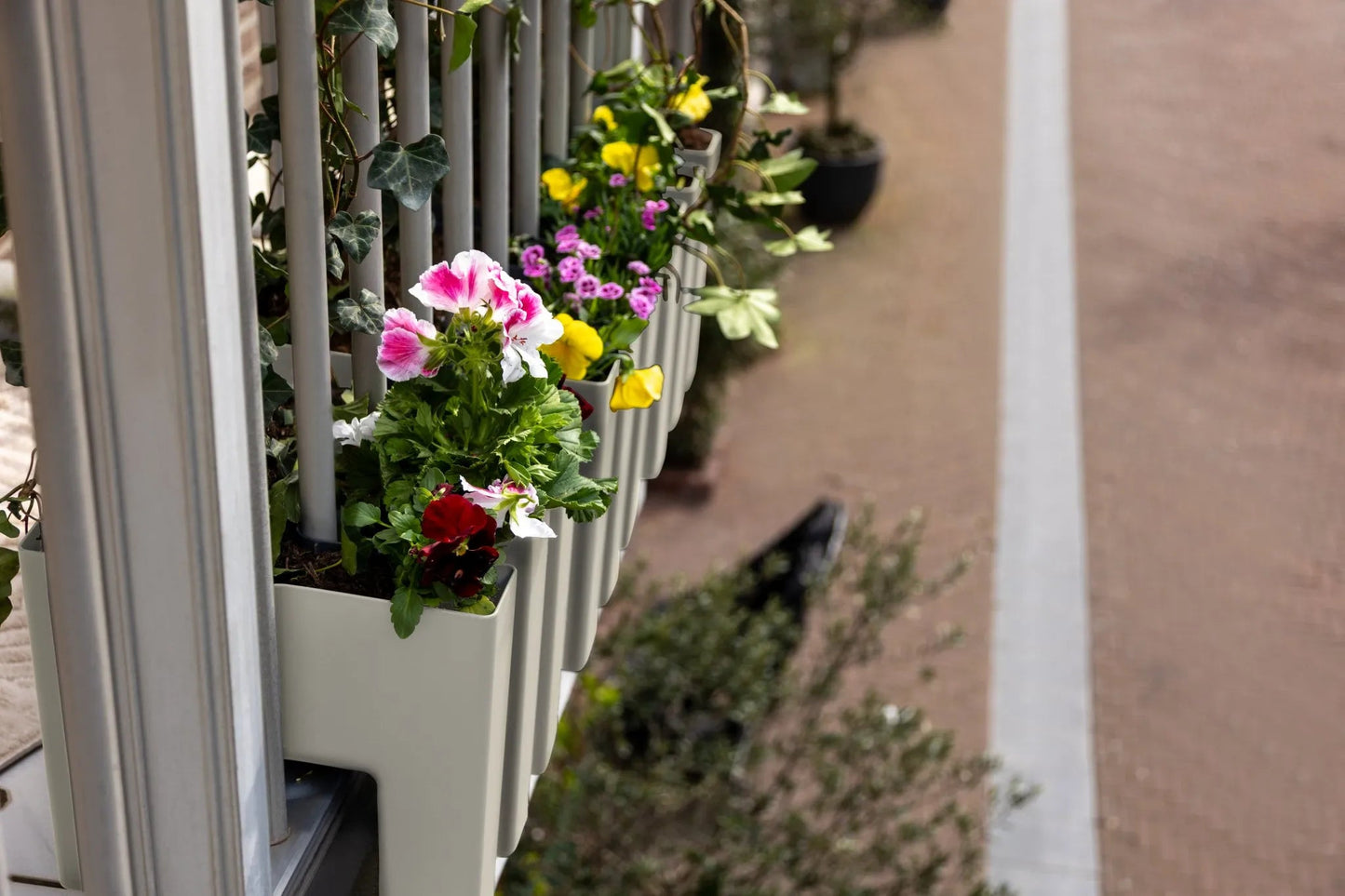 GreenUp Balkon Plantenbak - Zijdegrijs - plantenbak voor een groen balkon Vercony