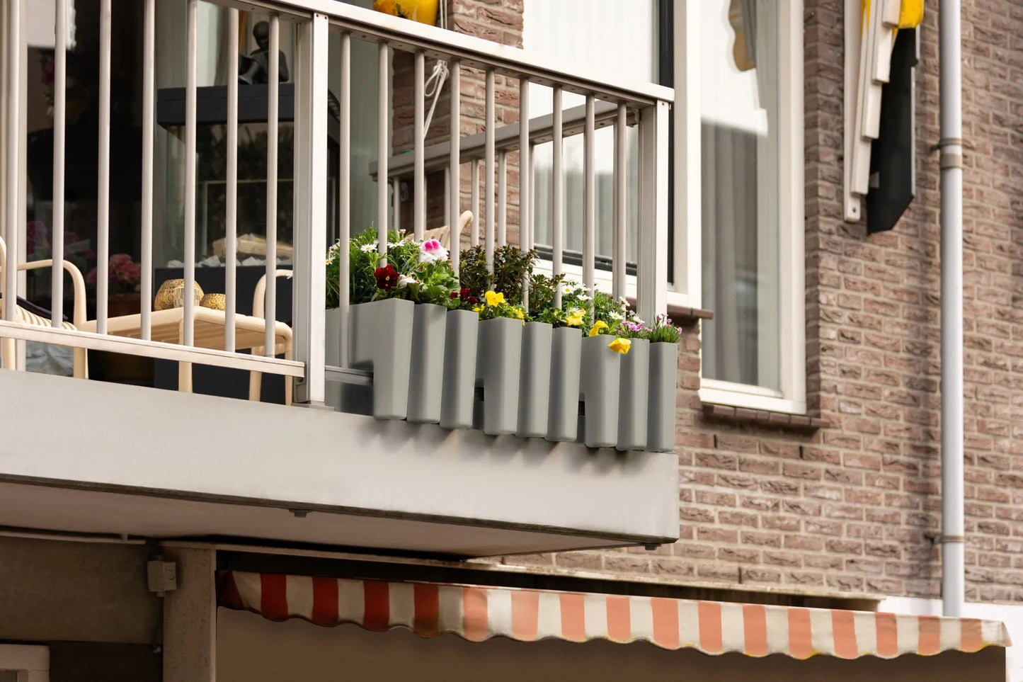 GreenUp Balkon Plantenbak - Zijdegrijs - plantenbak voor een groen balkon Vercony